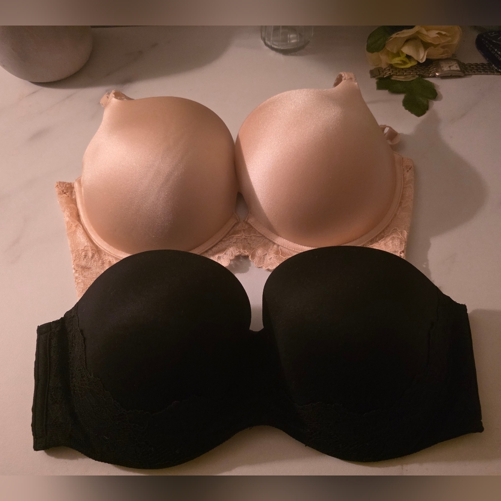 Victoria's Secret And La Senza  Black and Cream Bra Set 38D